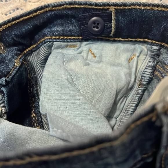 Old Navy Boys Dark Wash Jeans - Picture 5 of 5